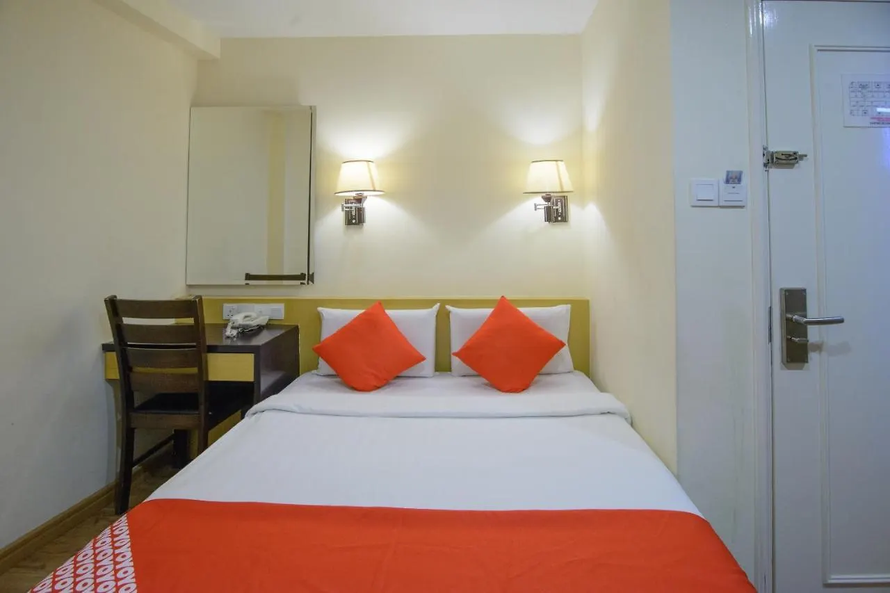 Oyo 371 Grand Eastern Hotel Kota Kinabalu 2*,