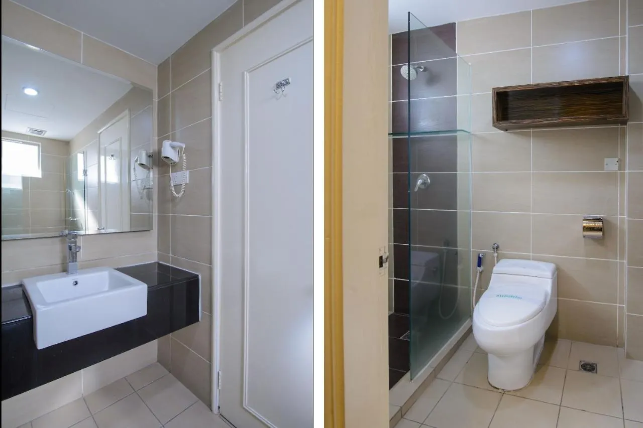 **  Oyo 371 Grand Eastern Hotel Kota Kinabalu Malaysia